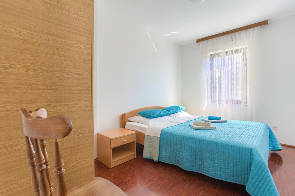 Apartments Vlatko Đảo Krk Ngoại thất bức ảnh